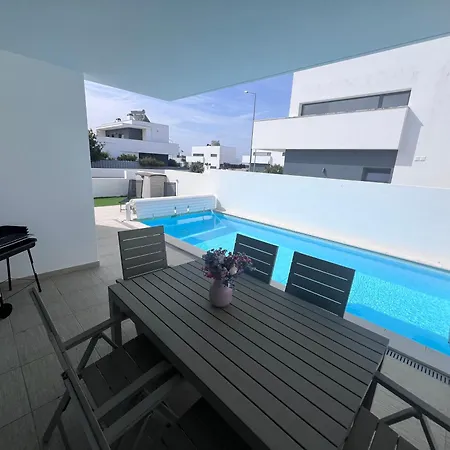 ヴィラ Exclusive With Heated Private Pool Nadadouro